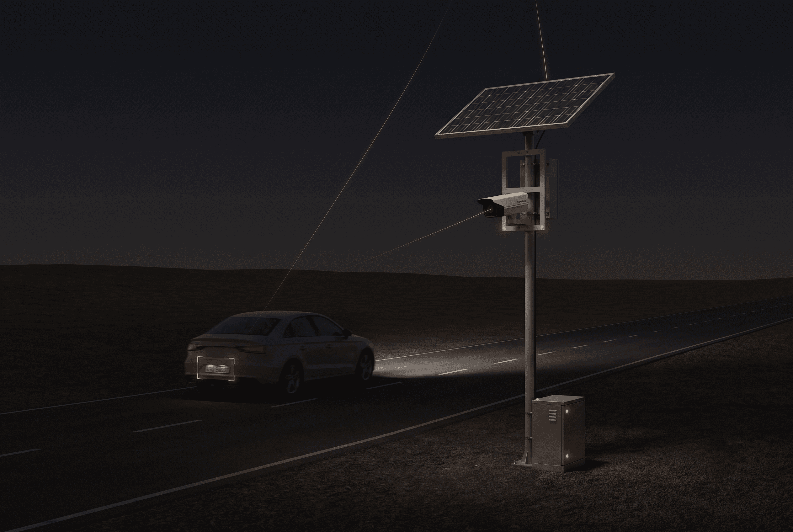 Geceleyin bir plakayı okuyan ANPR kameralı güneş enerjili yol kenarı denetim istasyonu